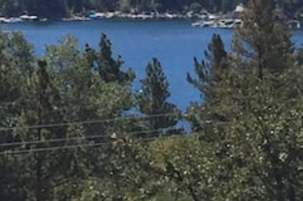 Photo of Others in Lake Arrowhead