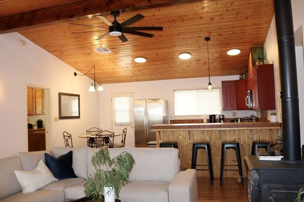 Photo of Livingroom in Wofford Heights