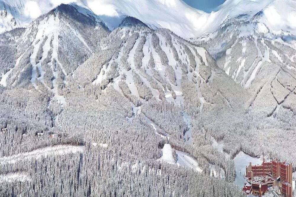 Photo of Others in Peak 9