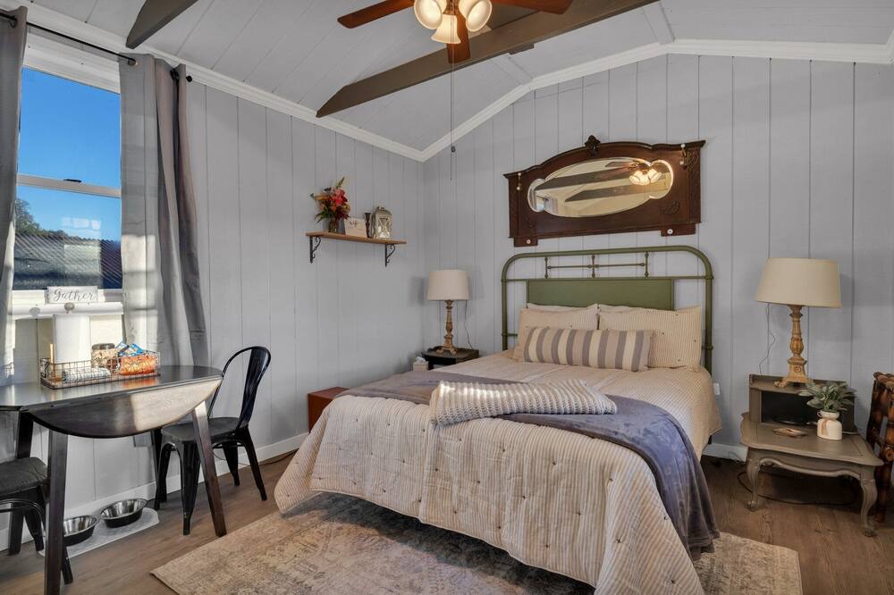Photo of Bedroom in Canon City