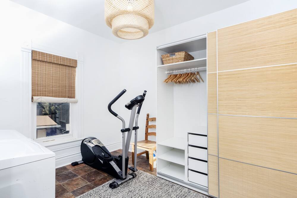 Photo of Bedroom in Central City