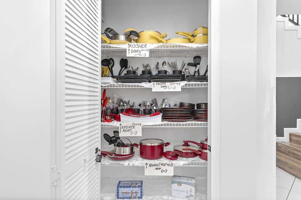 Photo of Kitchen in Colee Hammock