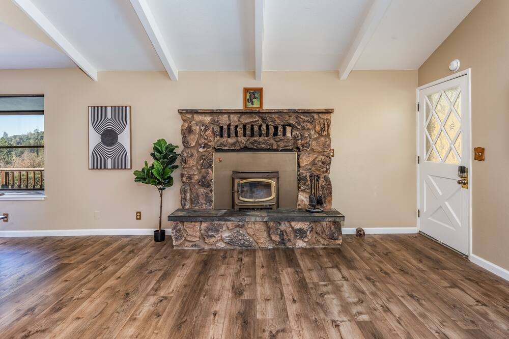 Photo of Livingroom in Mariposa