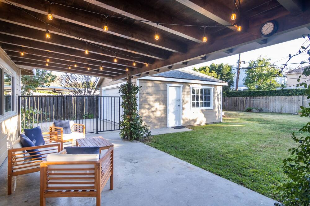 Photo of Outdoor in Sherman Oaks