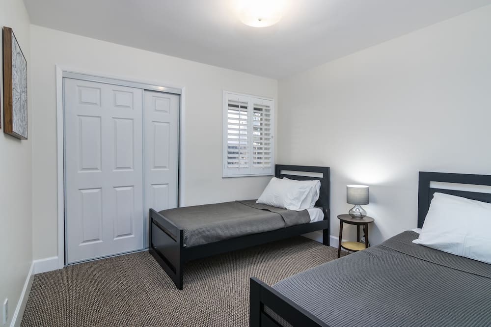 Photo of Bedroom in Sherman Oaks