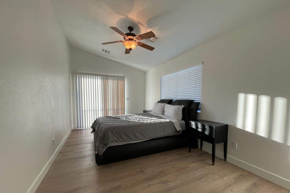Photo of Bedroom in Bullhead City
