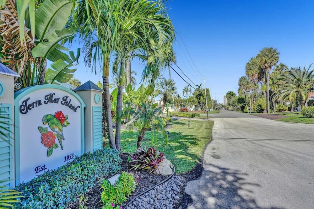 Photo of Others in Pompano Isles
