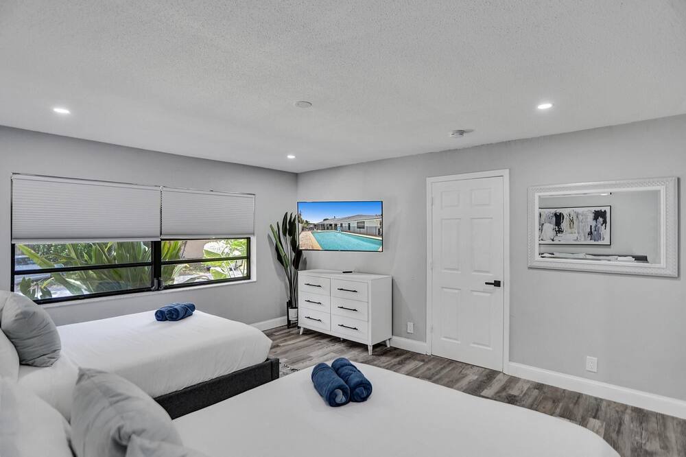 Photo of Bedroom in Pompano Isles
