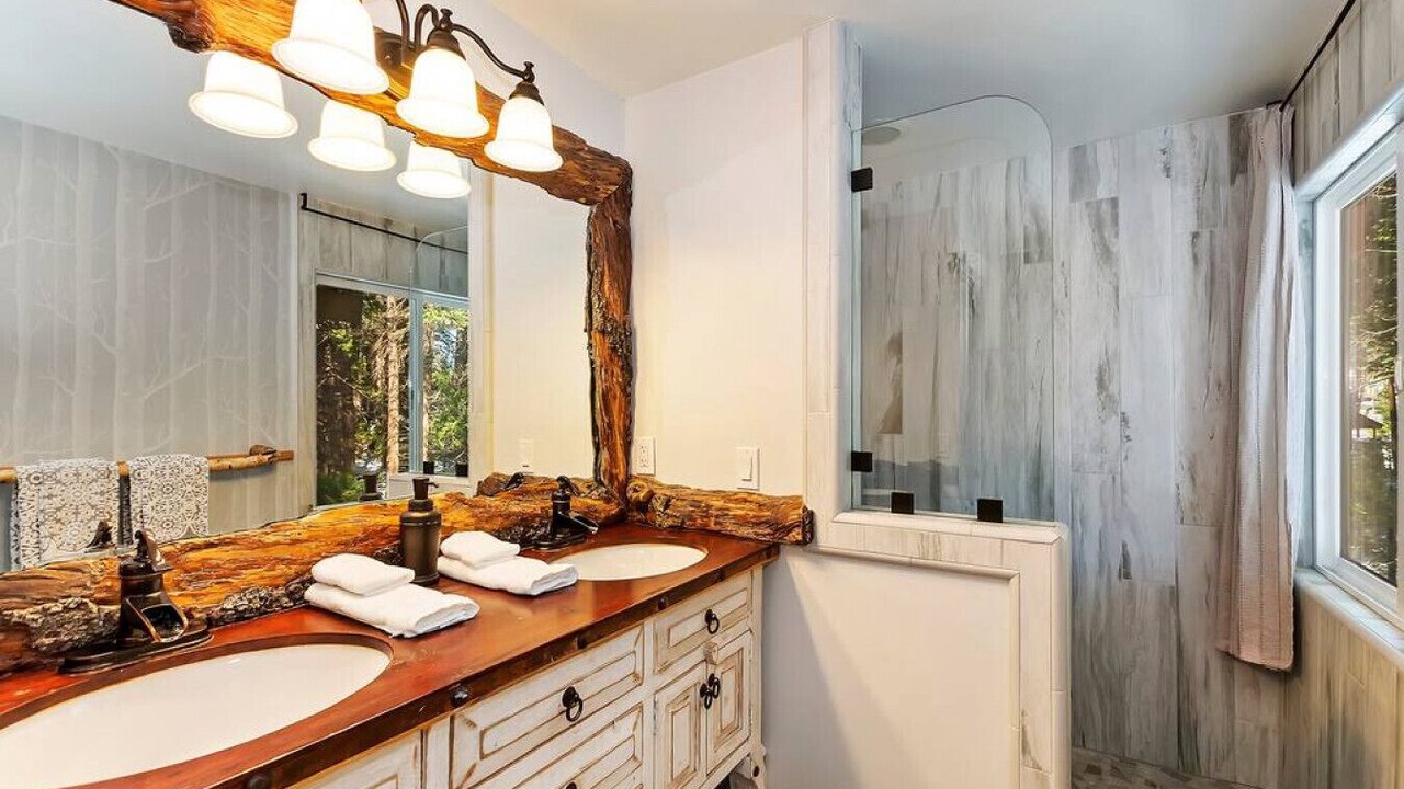 Photo of Bathroom in Lake Arrowhead
