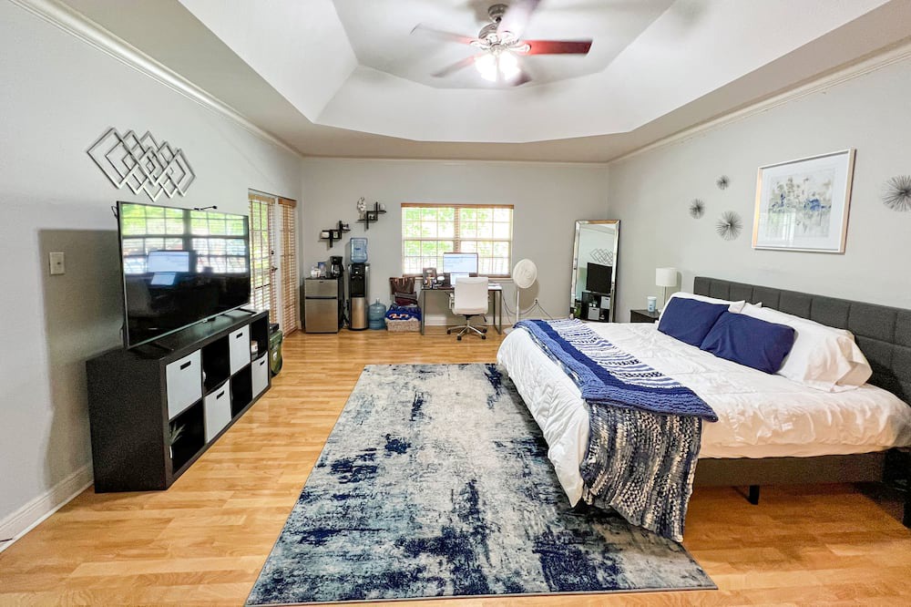 Photo of Bedroom in Tarpon River