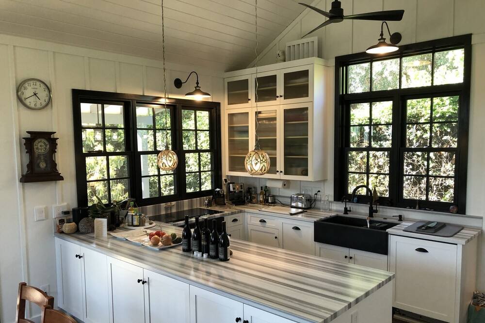 Photo of Kitchen in East San Roque