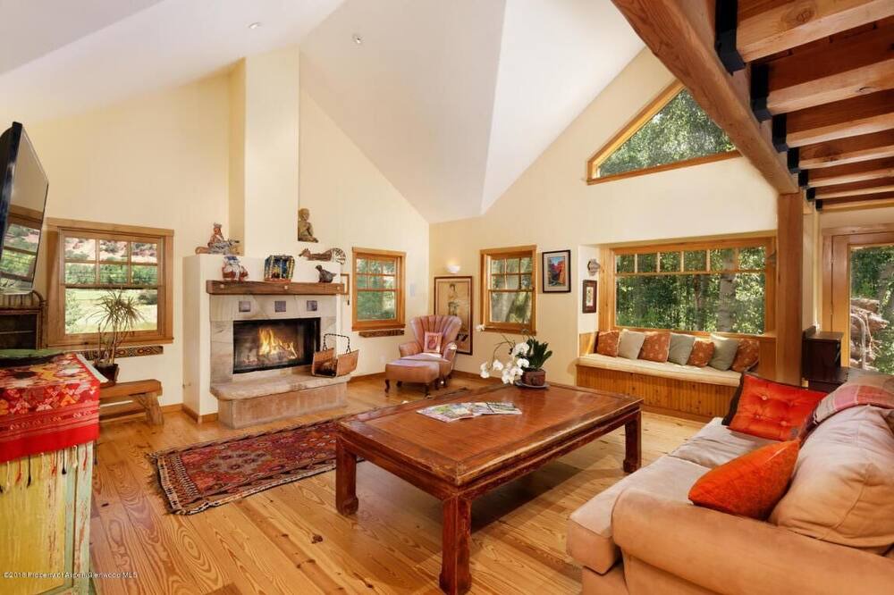 Photo of Livingroom in Snowmass Village