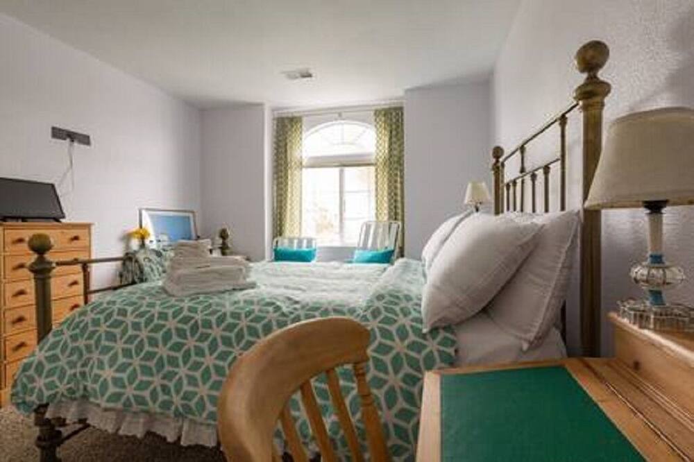 Photo of Bedroom in Grover Beach