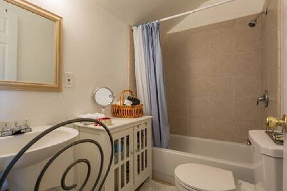 Photo of Bathroom in Grover Beach