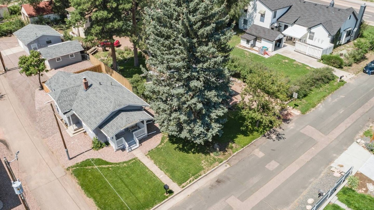 Photo of Outdoor in Broadmoor