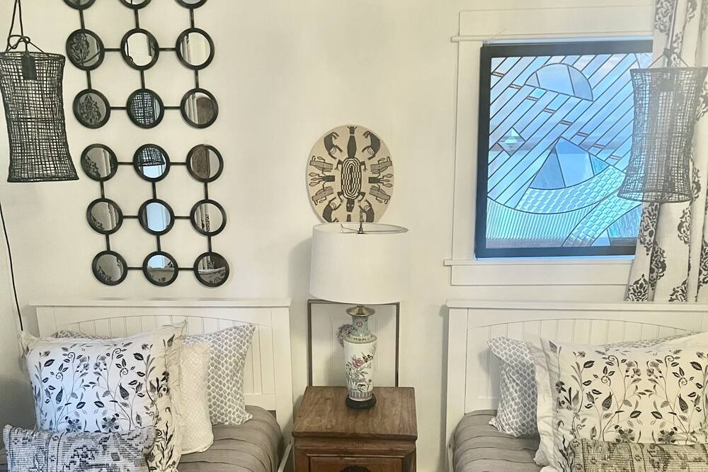 Photo of Bedroom in Basalt