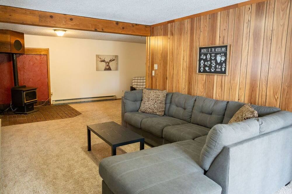 Photo of Livingroom in Spring Valley