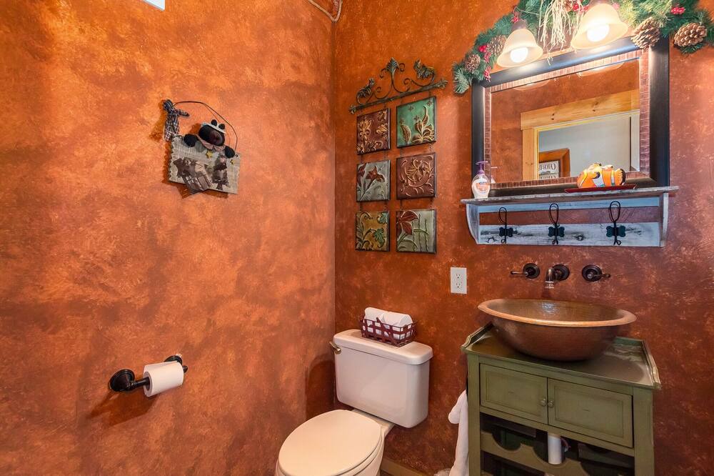 Photo of Bathroom in Carriage Hills