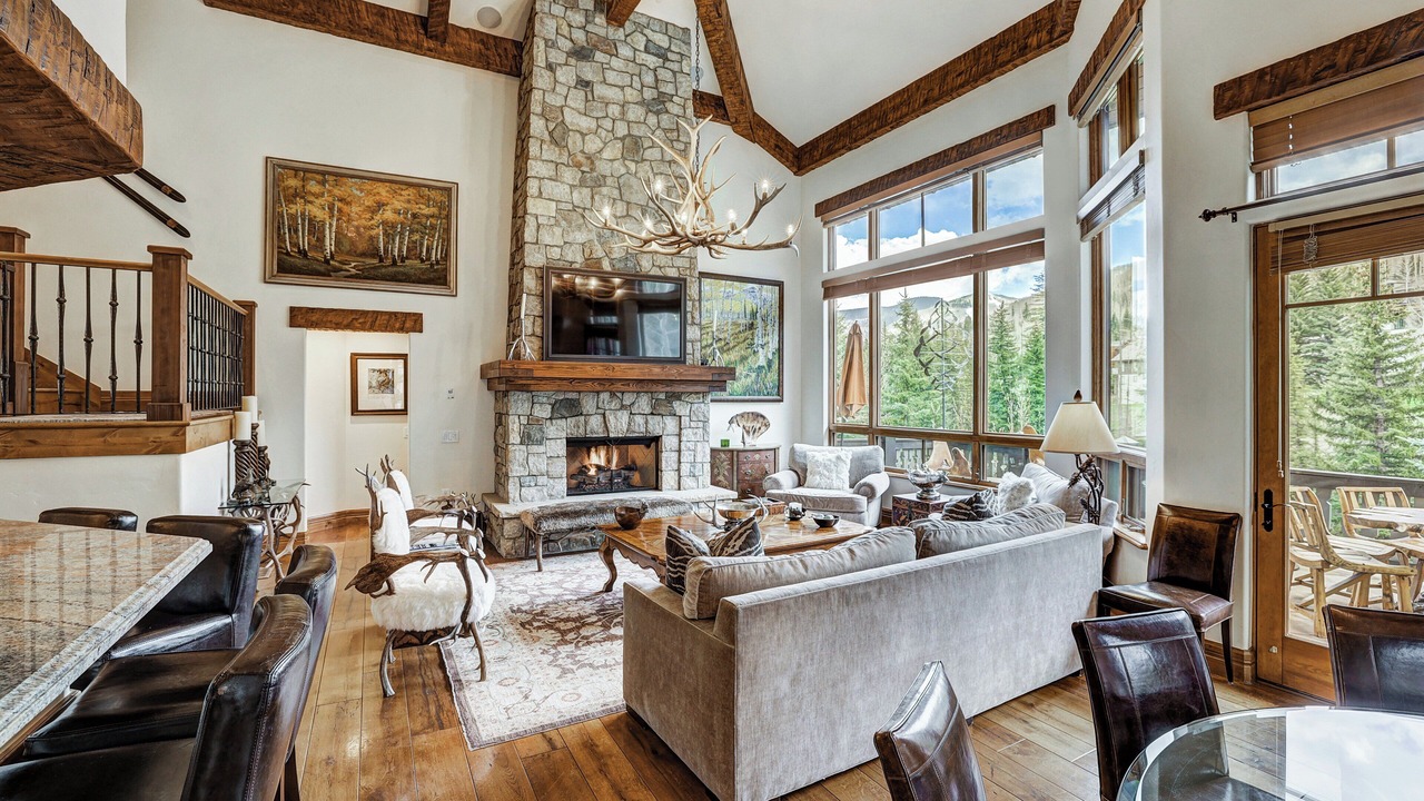 Photo of Livingroom in Vail
