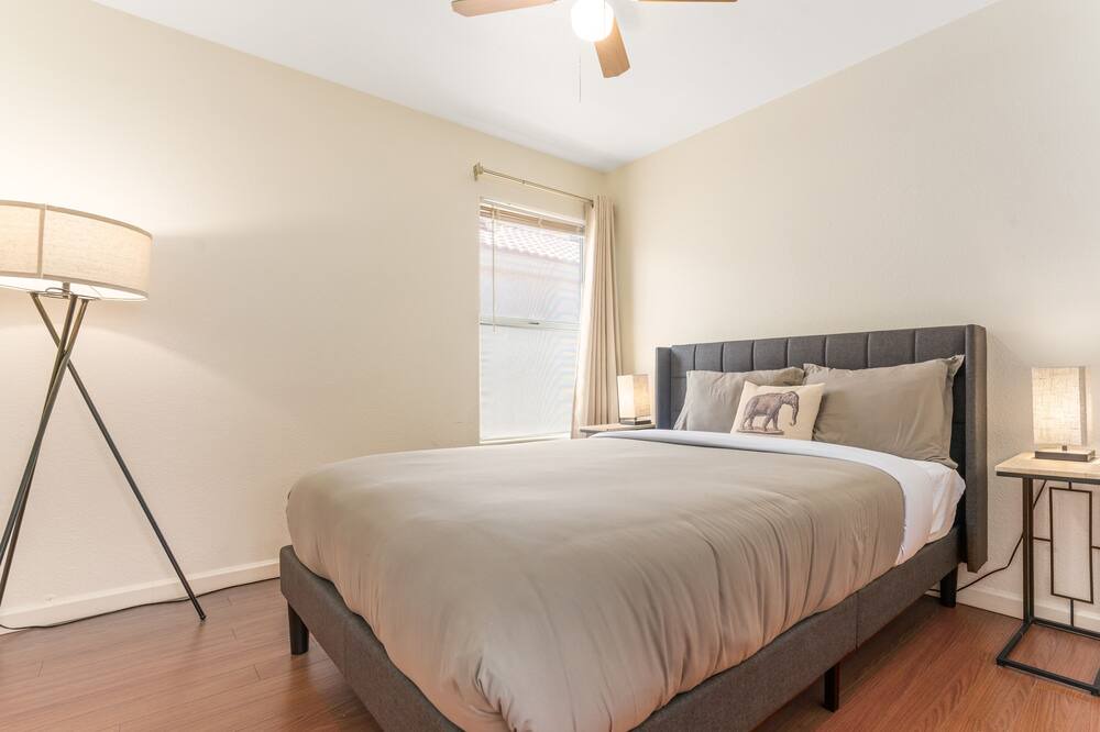 Photo of Bedroom in Summerlin