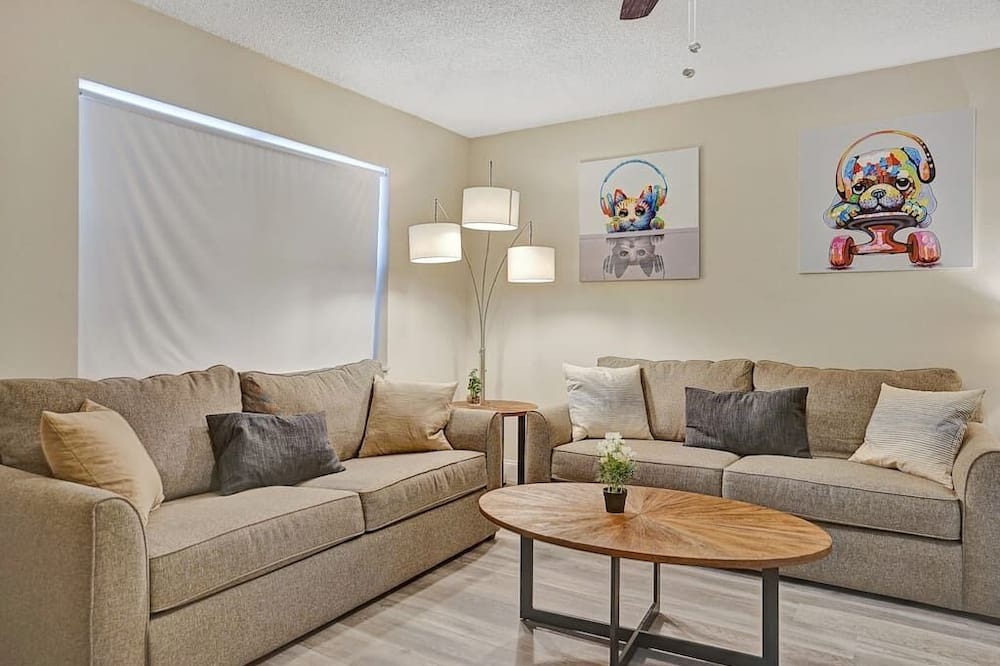 Photo of Livingroom in Victoria Park