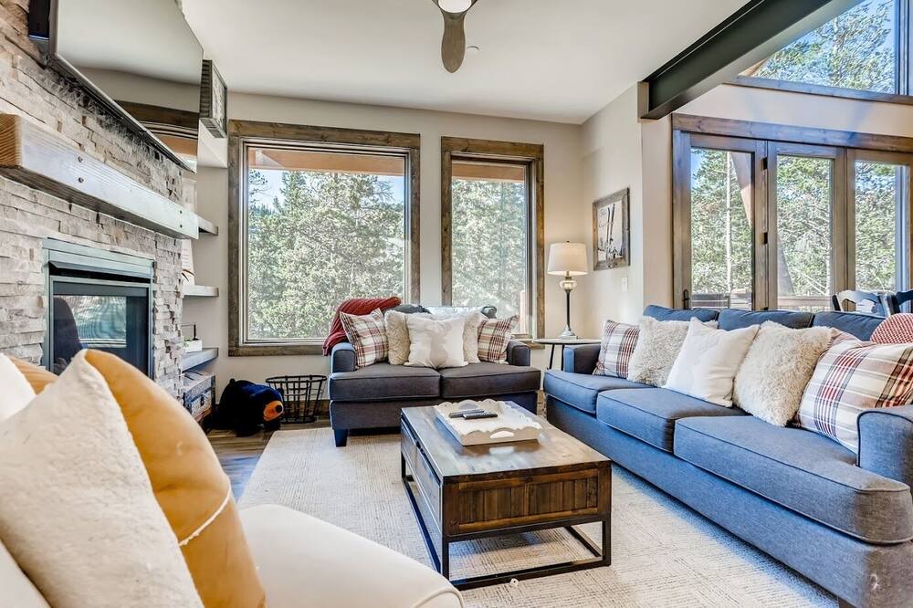 Photo of Bedroom in Lakeside Village