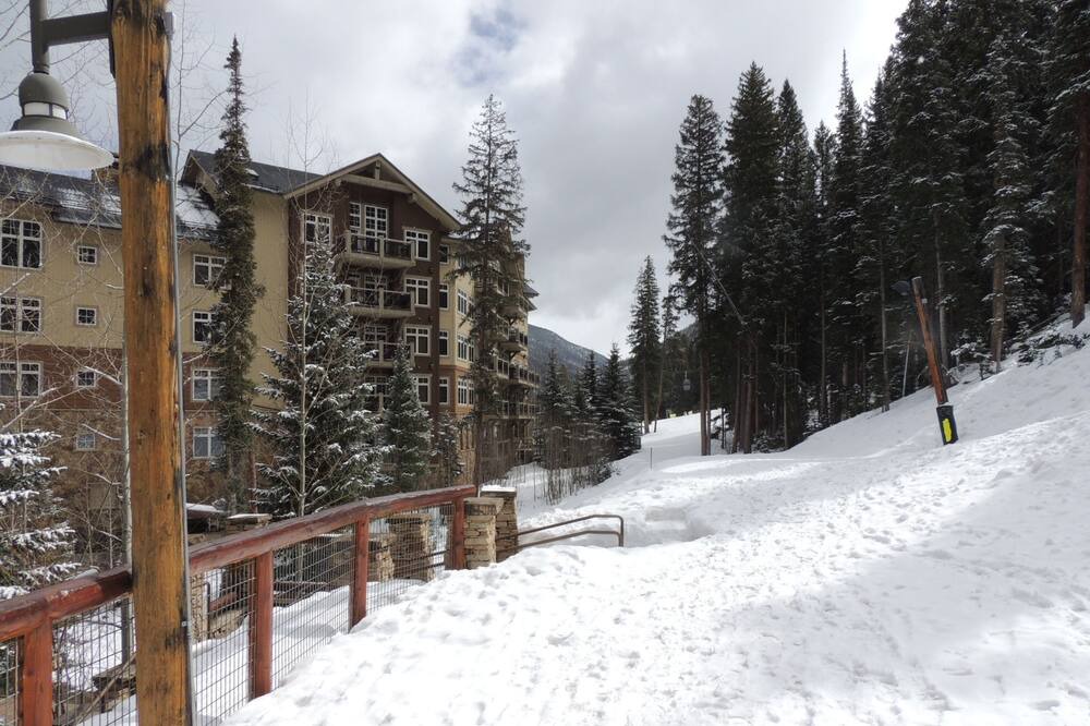 Photo of Outdoor in River Run
