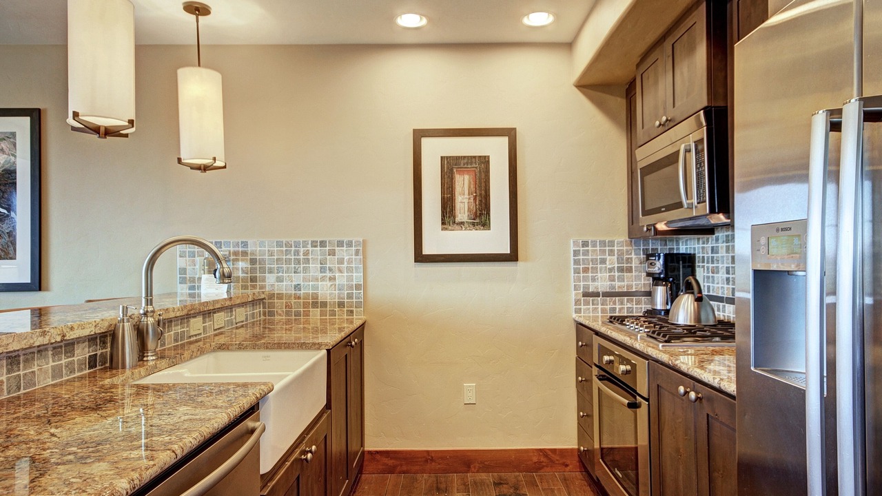 Photo of Kitchen in Peak 8