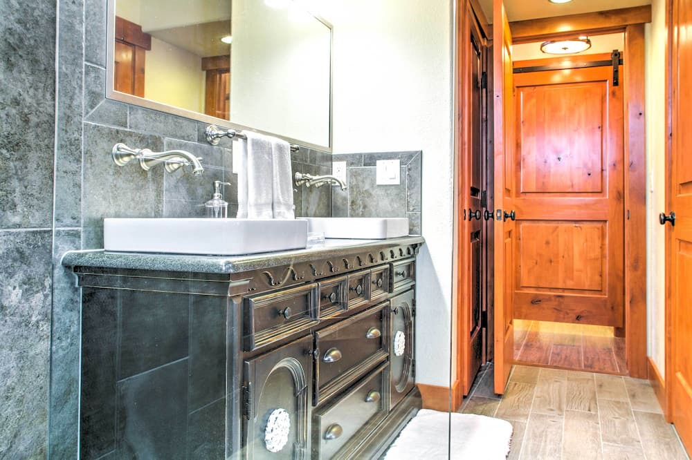 Photo of Bathroom in Fort Collins