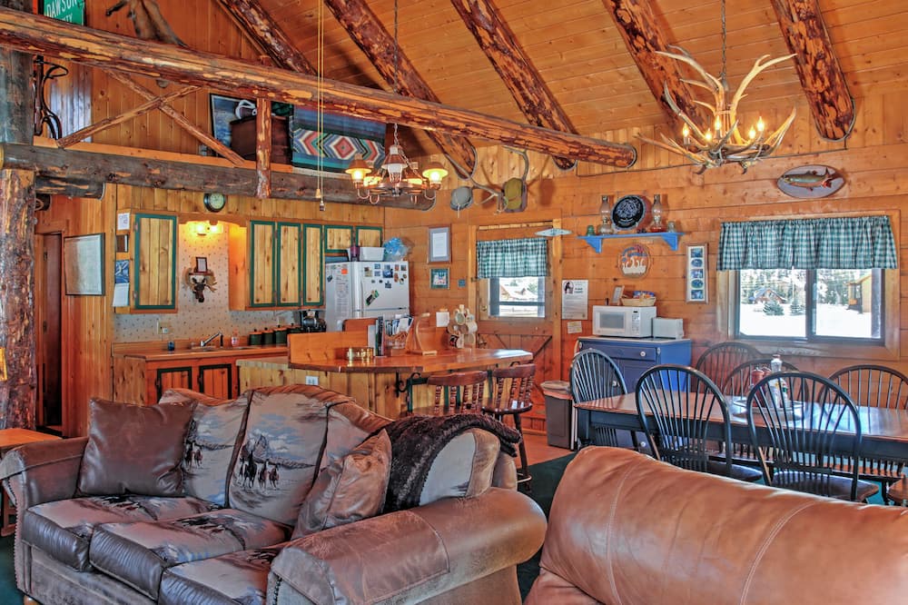Photo of Livingroom in South Fork