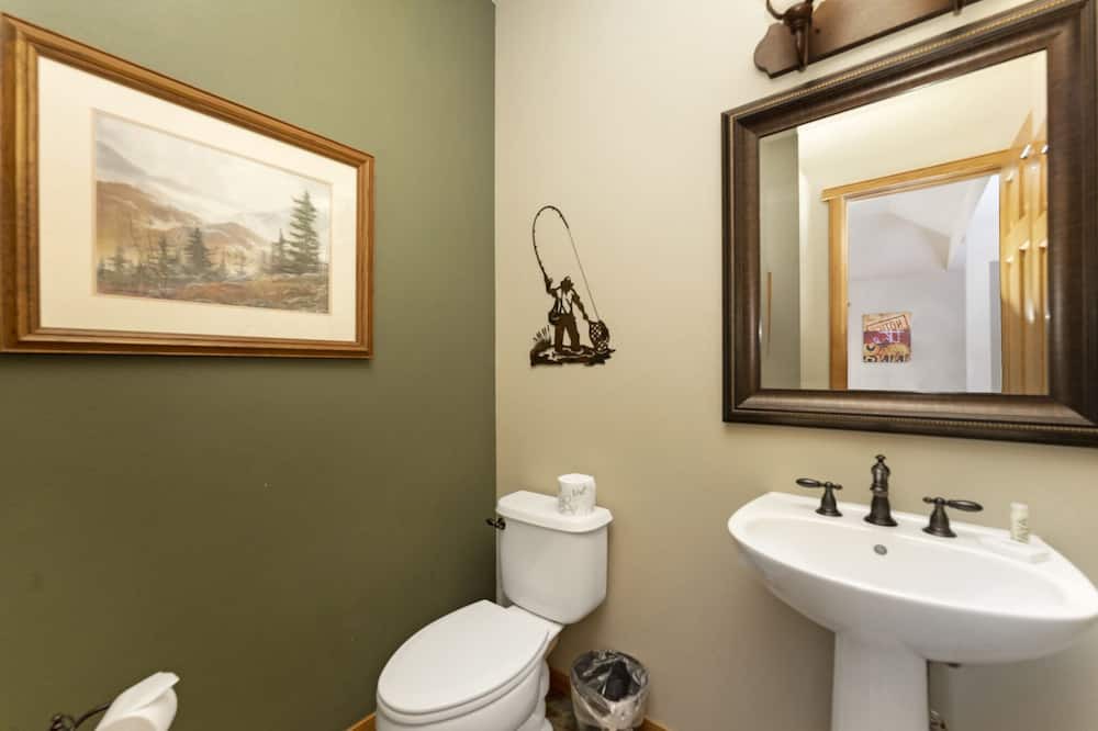 Photo of Bathroom in Estes Park