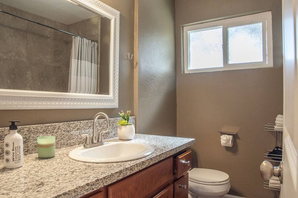 Photo of Bathroom in Visalia