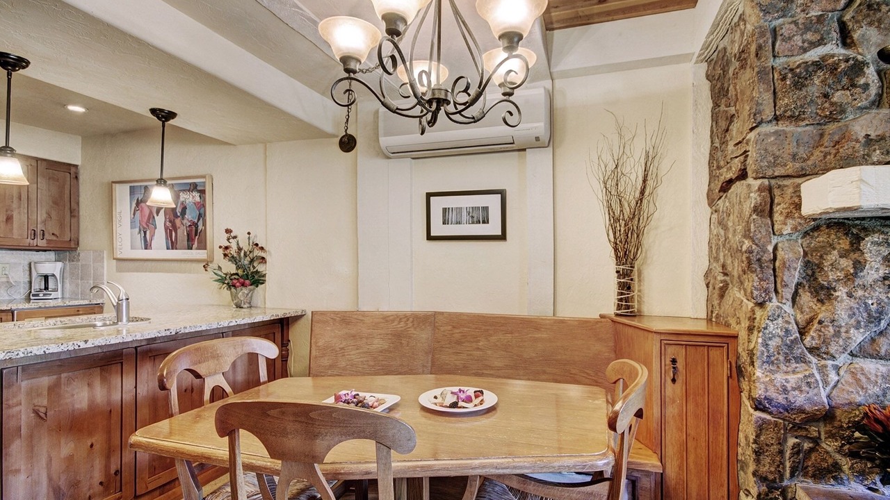 Photo of Livingroom in Vail