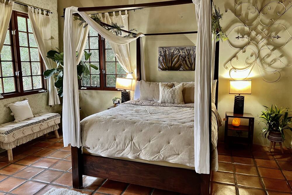 Photo of Bedroom in Riviera