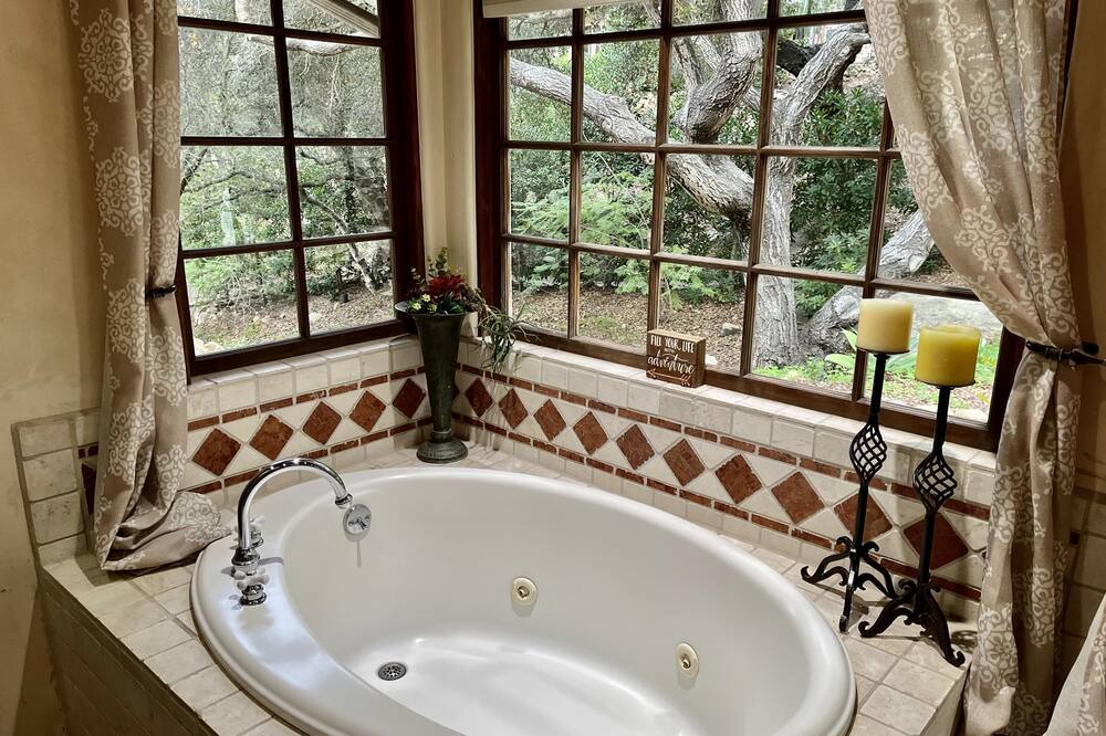 Photo of Bathroom in Riviera