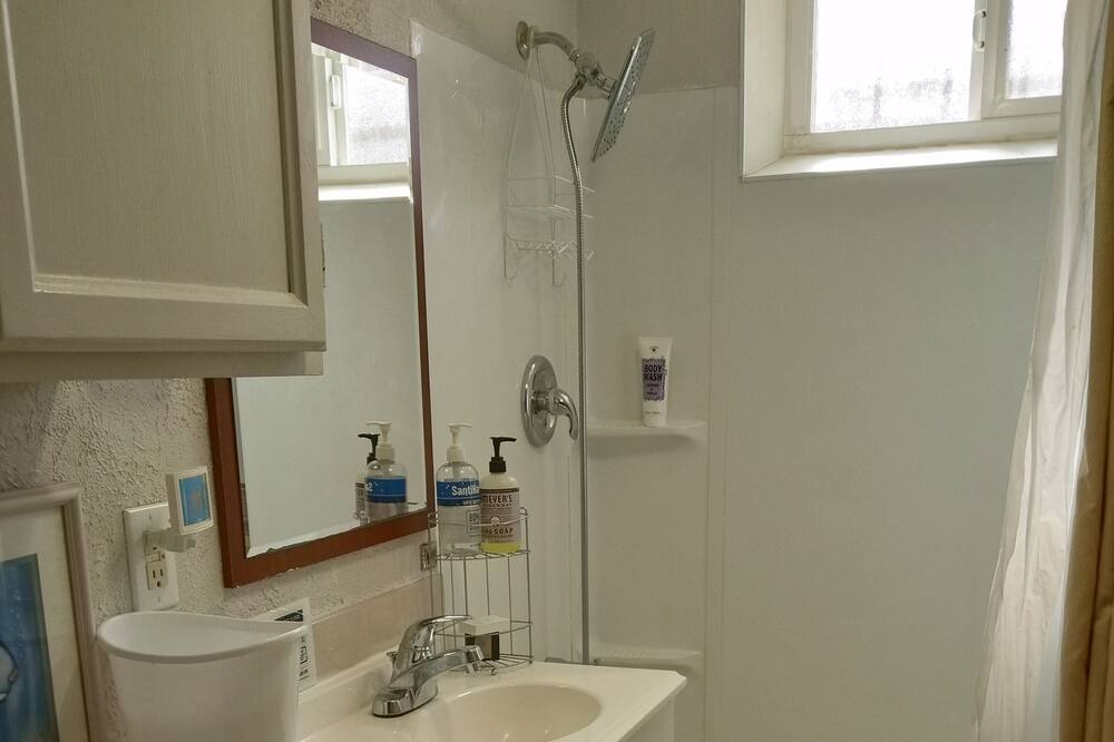 Photo of Bathroom in North Aurora