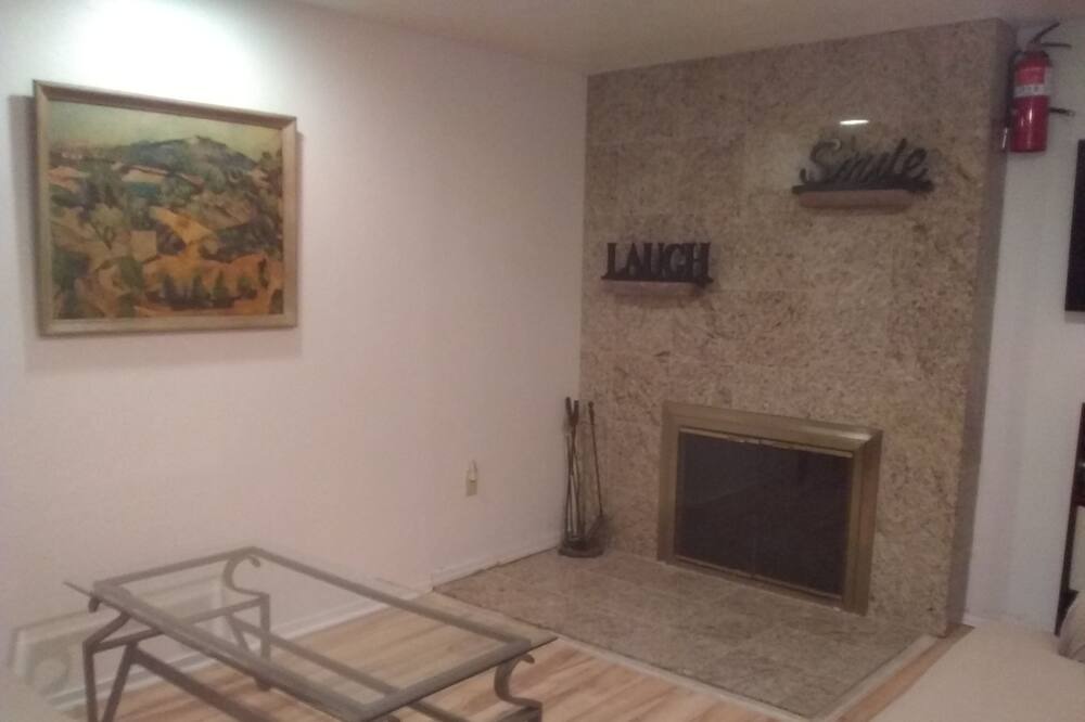 Photo of Bedroom in North Aurora