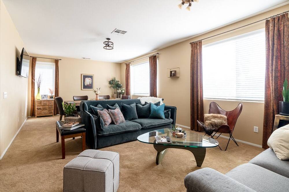 Photo of Livingroom in Menifee