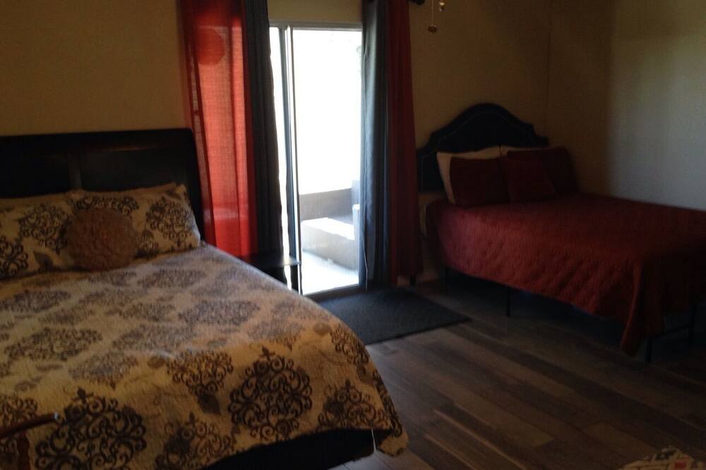 Photo of Bedroom in Holiday Shores