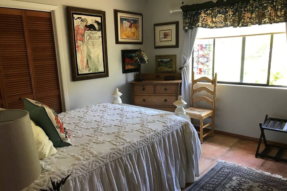 Photo of Bedroom in Atascadero
