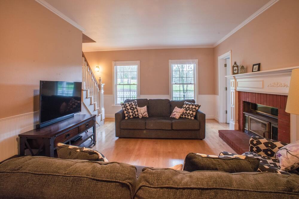 Photo of Bedroom in Mariposa