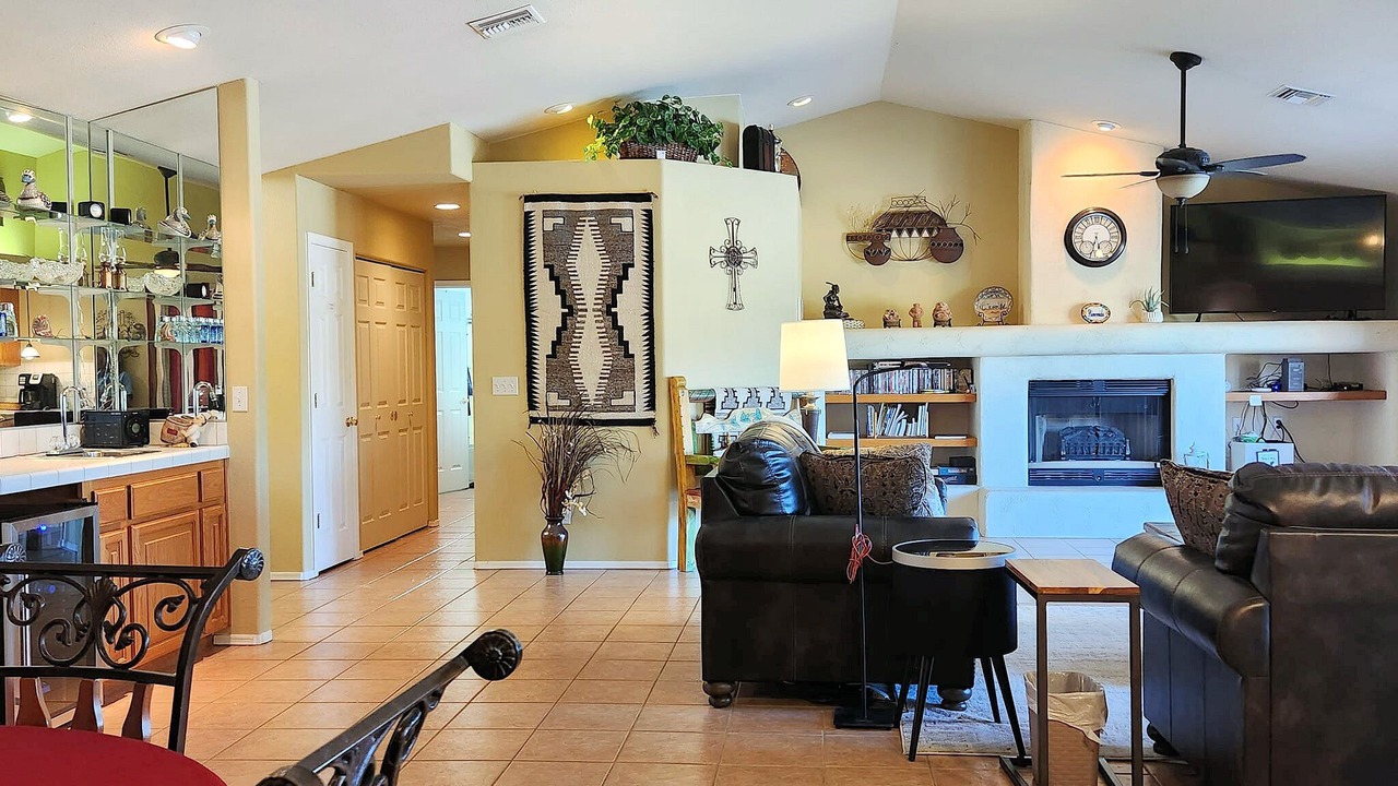 Photo of Livingroom in Bullhead City