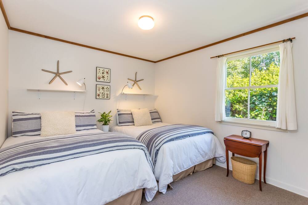 Photo of Bedroom in Carpinteria