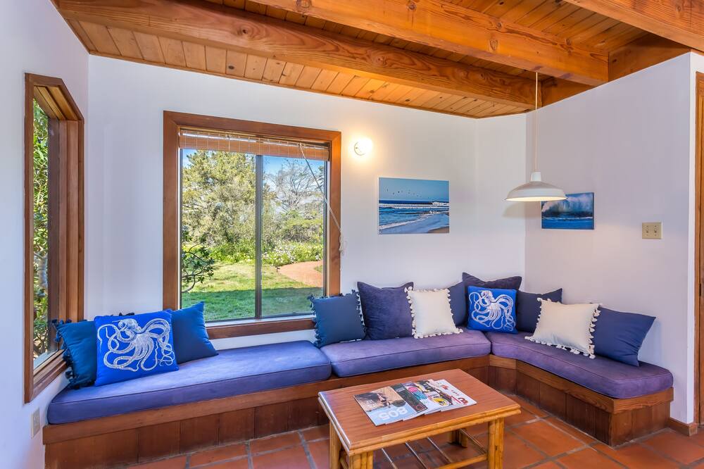 Photo of Livingroom in Carpinteria