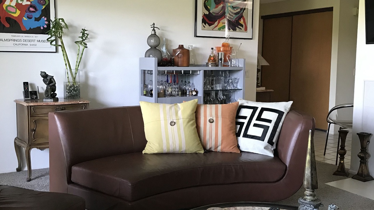 Photo of Livingroom in The Rose Garden