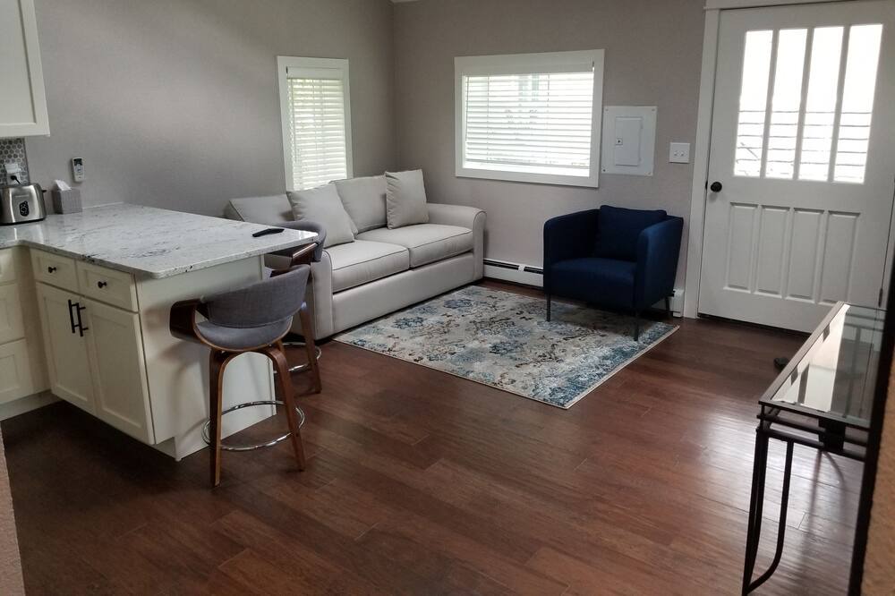 Photo of Livingroom in Greenwood Village