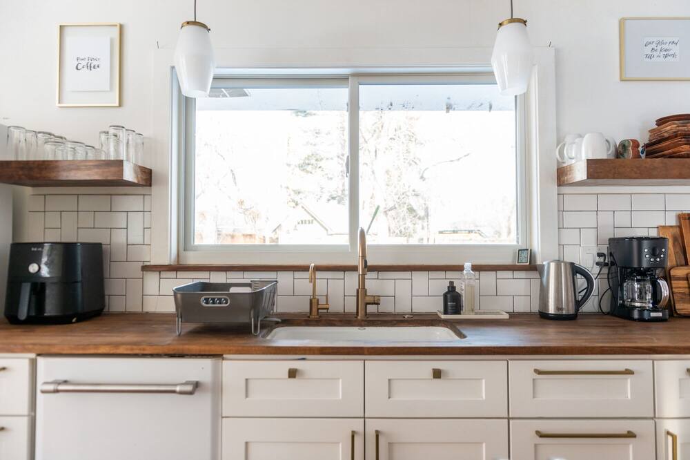 Photo of Kitchen in Baseline Sub