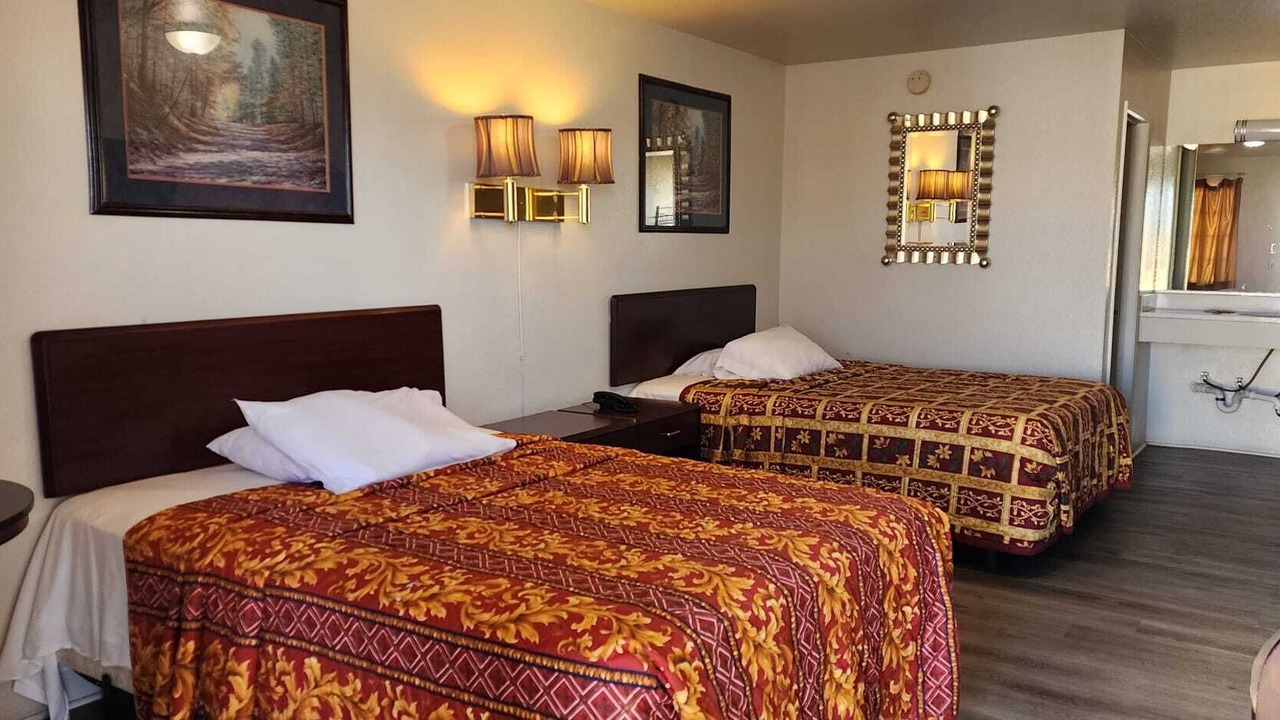 Photo of Bedroom in Victorville