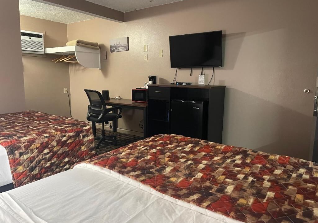 Photo of Bedroom in Tonopah
