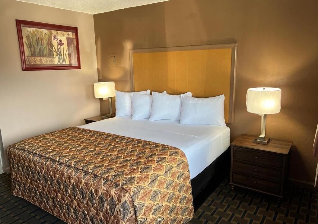 Photo of Bedroom in Tonopah